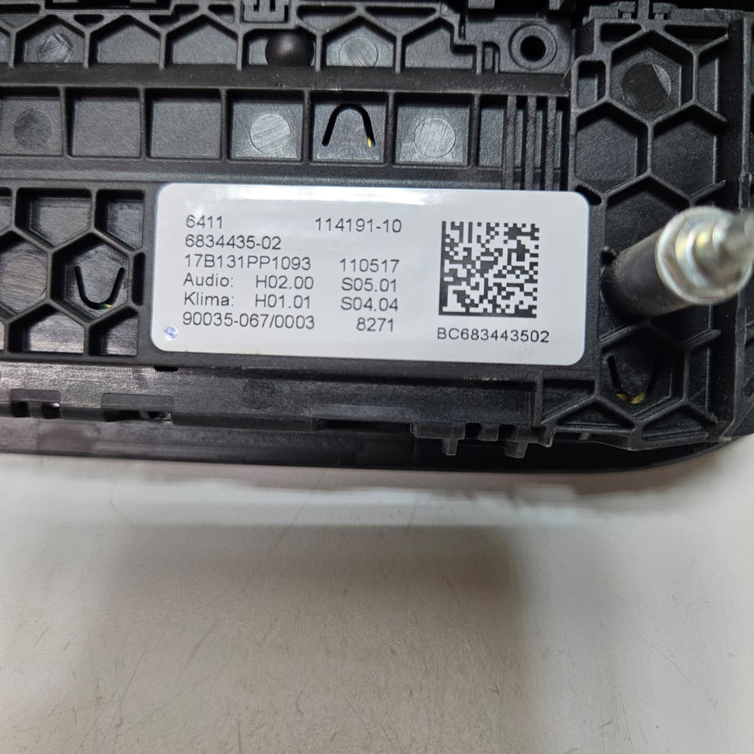 2018-2019 BMW 5 Series G30 G31 G38 530e Climate Control Panel 6834435