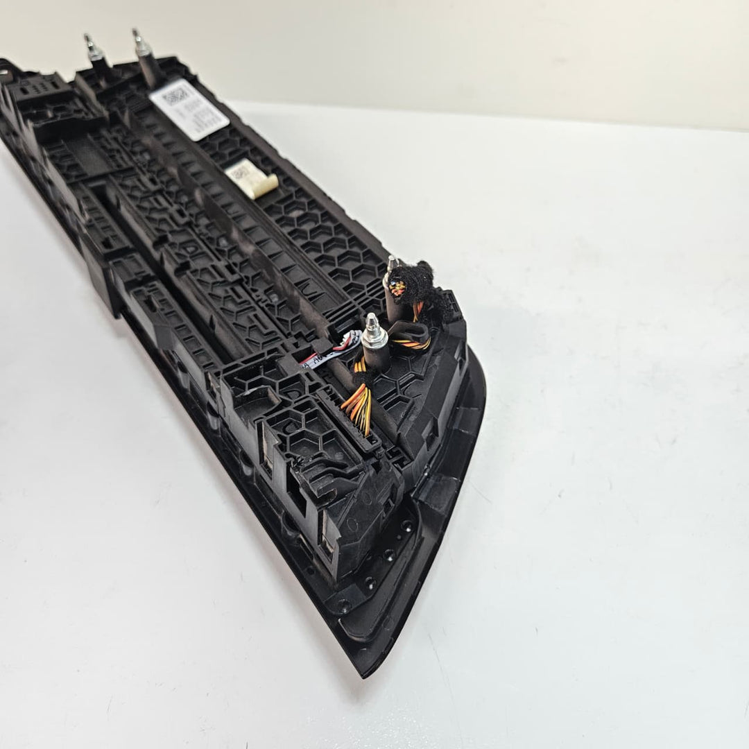 2017-2020 BMW 5 Series G30 G31 530i Air Conditioning Control Panel 5A09B19