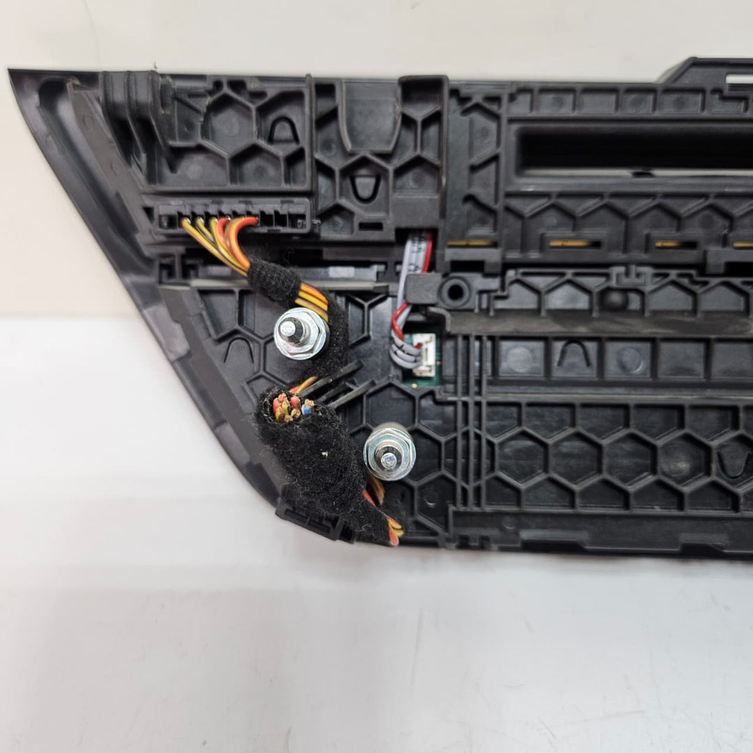 2017-2020 BMW 5 Series G30 G31 530i Air Conditioning Control Panel 5A09B19