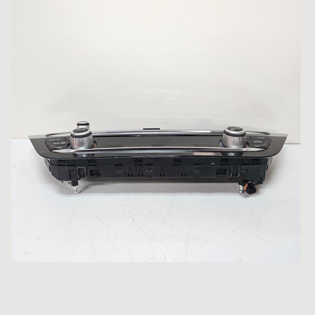 2017-2020 BMW 5 Series G30 G31 530i Air Conditioning Control Panel 5A09B19