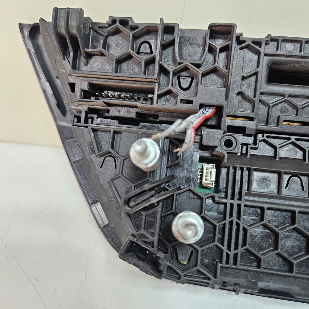 2018-2021 BMW X3 G01 Air Conditioning Climate Control Unit Switch Panel 7951986