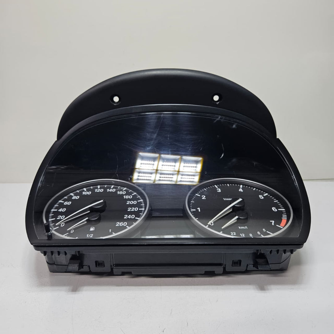 2011-2012 BMW X1 E84 Instrument Cluster 9242340