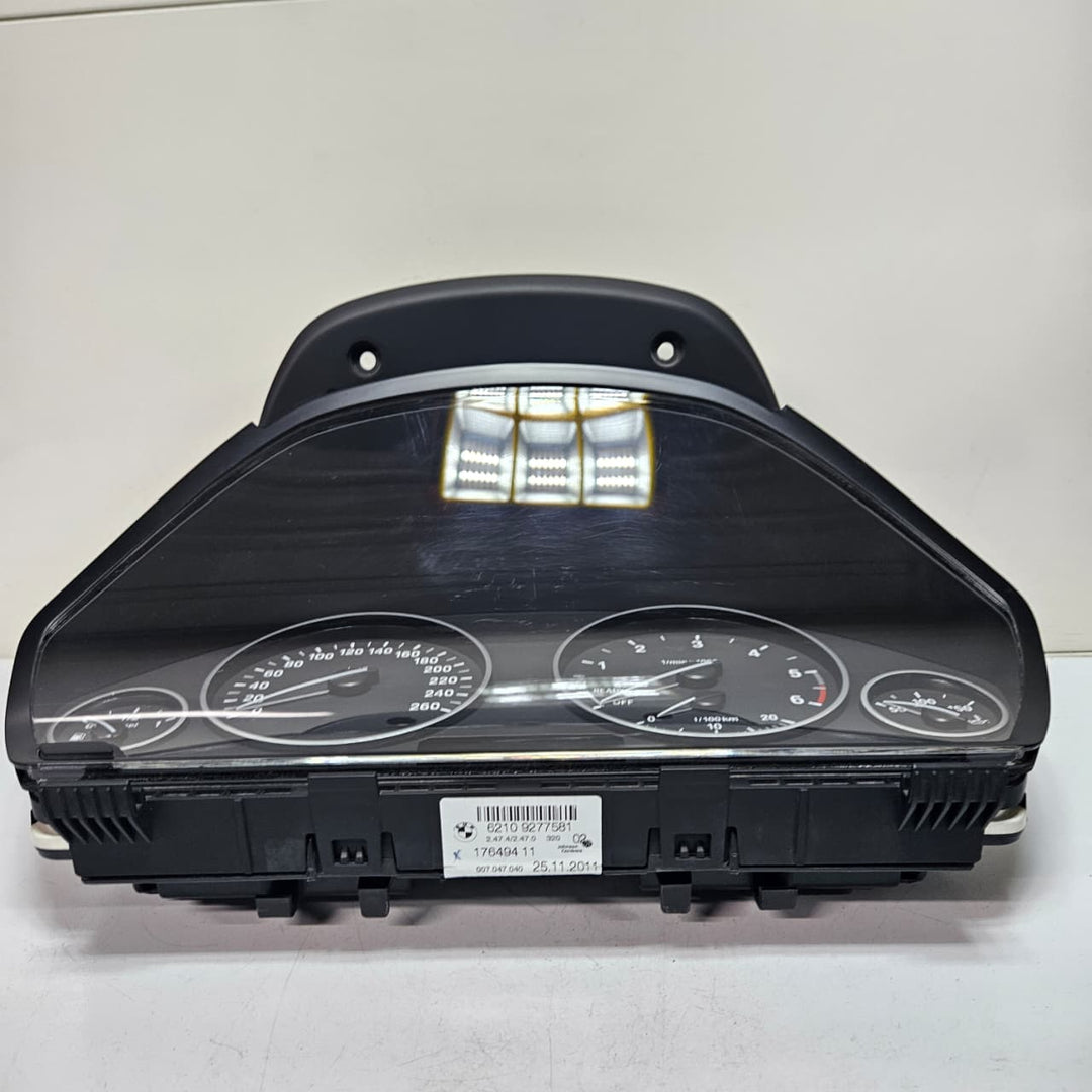 2012-2016 BMW F30 F31 F34 F36 328i Instrument Cluster 9277581