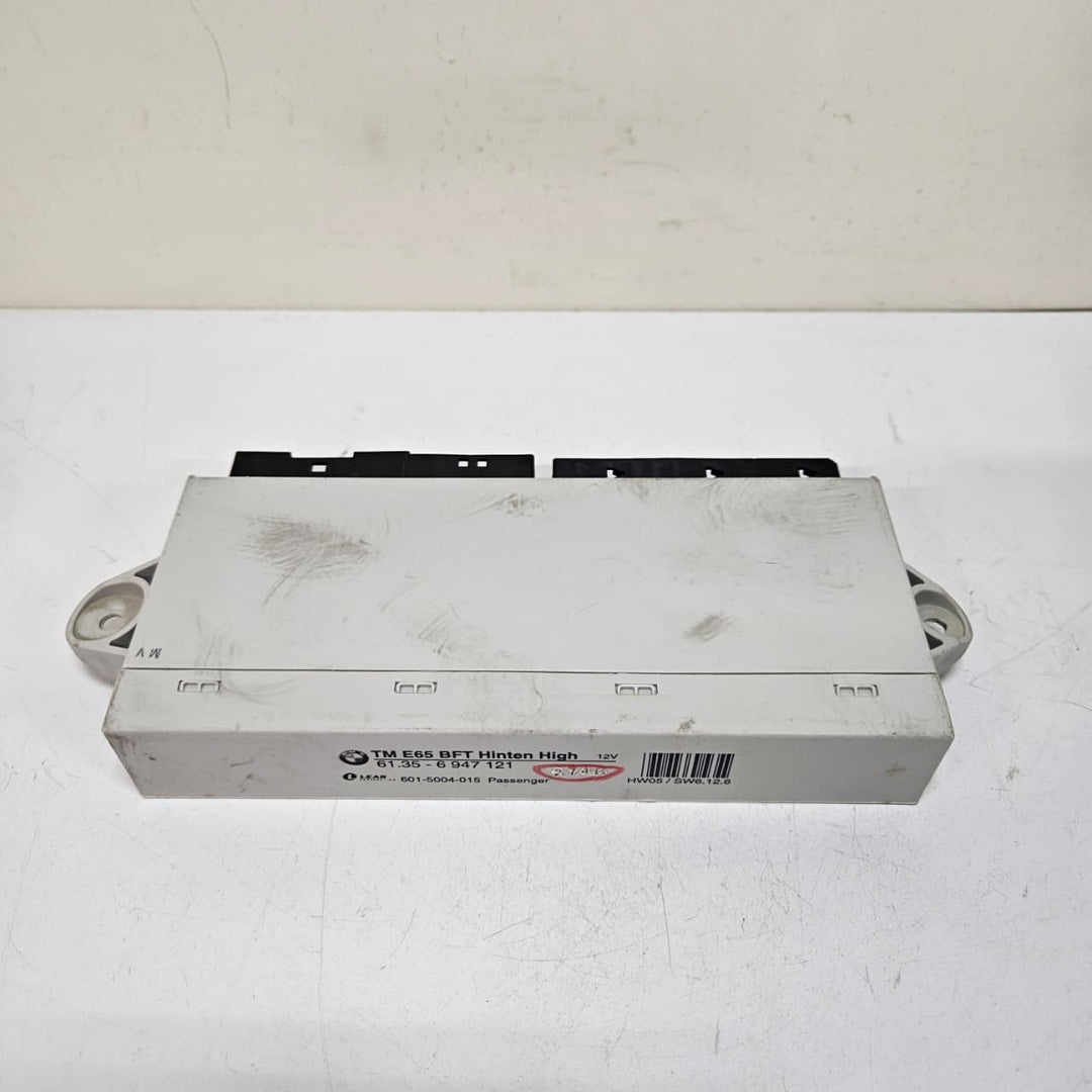 2002-2005 BMW E65 E66 745i 745Li Door Control Module 6947121 USED