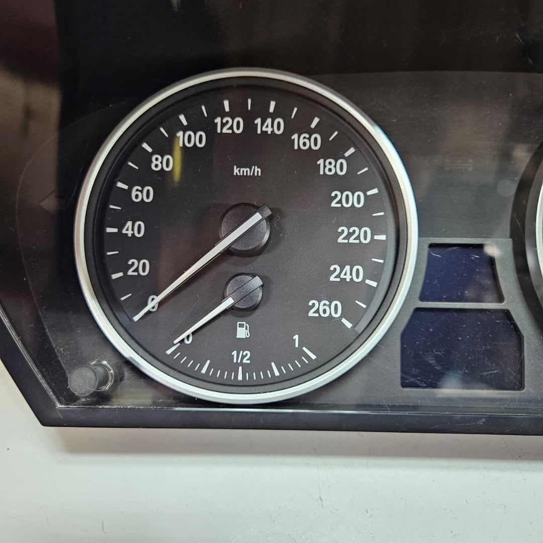 BMW 5 Series E60 sedan E61 touring wagon Speedometer Instrument Cluster 9153750