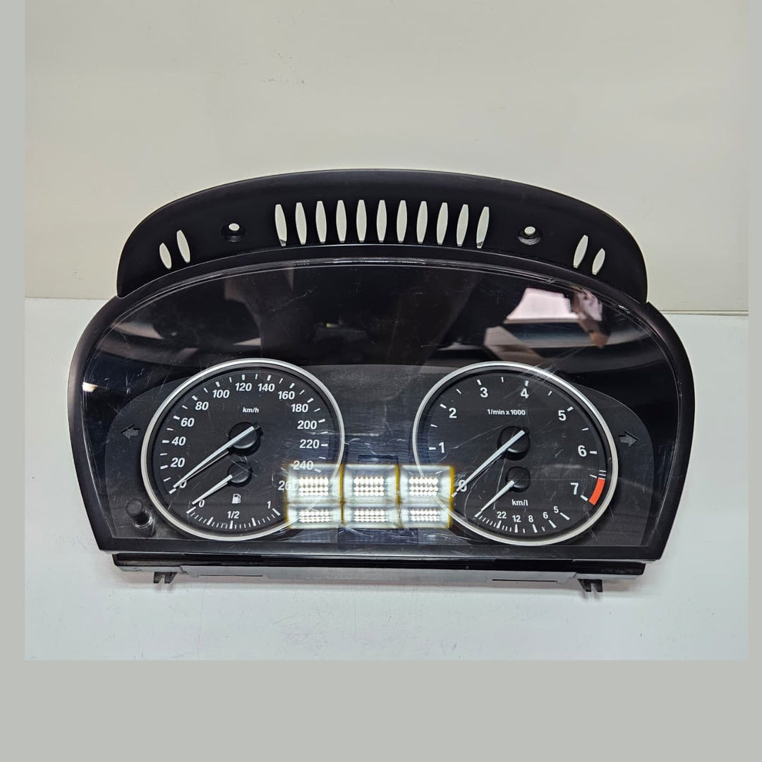 BMW 5 Series E60 sedan E61 touring wagon Speedometer Instrument Cluster 9153750
