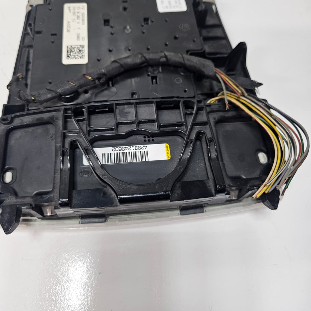 2014-2018 BMW 4 Series F30 320i F31 328i F36 Dome Light Assembly 9263878