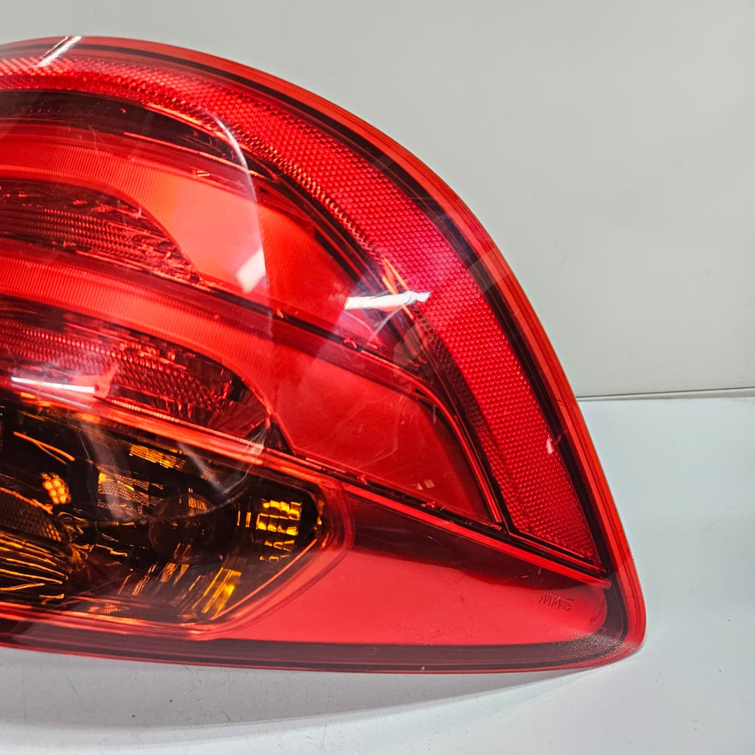 OEM BMW 3 Series F30 F31 Rear Tail Light Rear Left LED 7372787