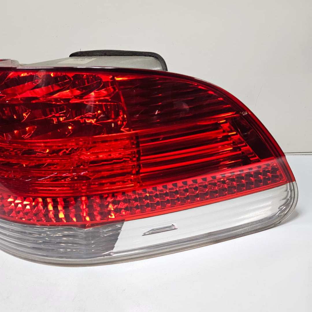 OEM BMW 7 Series E65 E66 Rear Taillight Rear Right Led 6937236