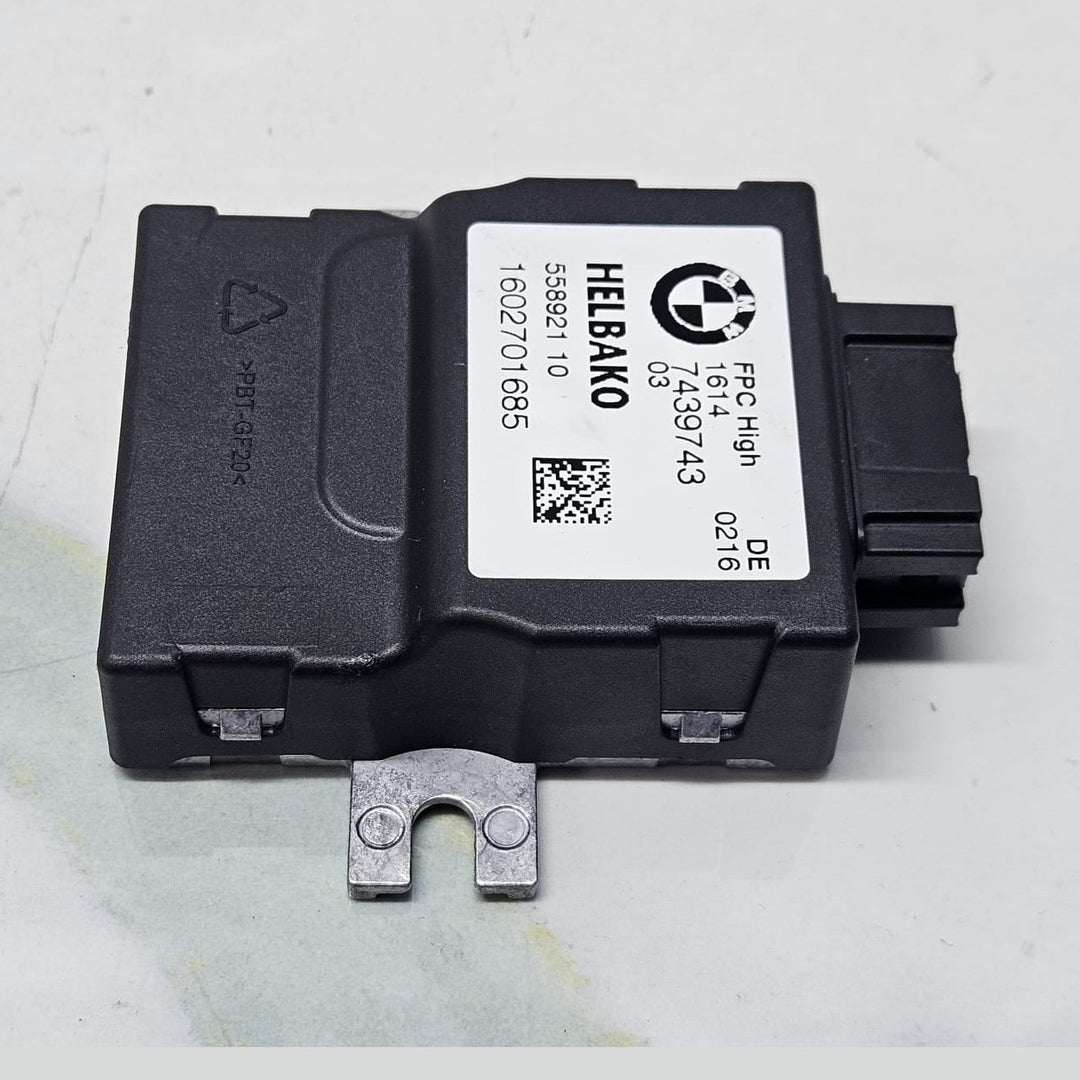 2017 BMW 7 Serie G11 G12  Fuel Pump Control Module 7439743 OEM USED