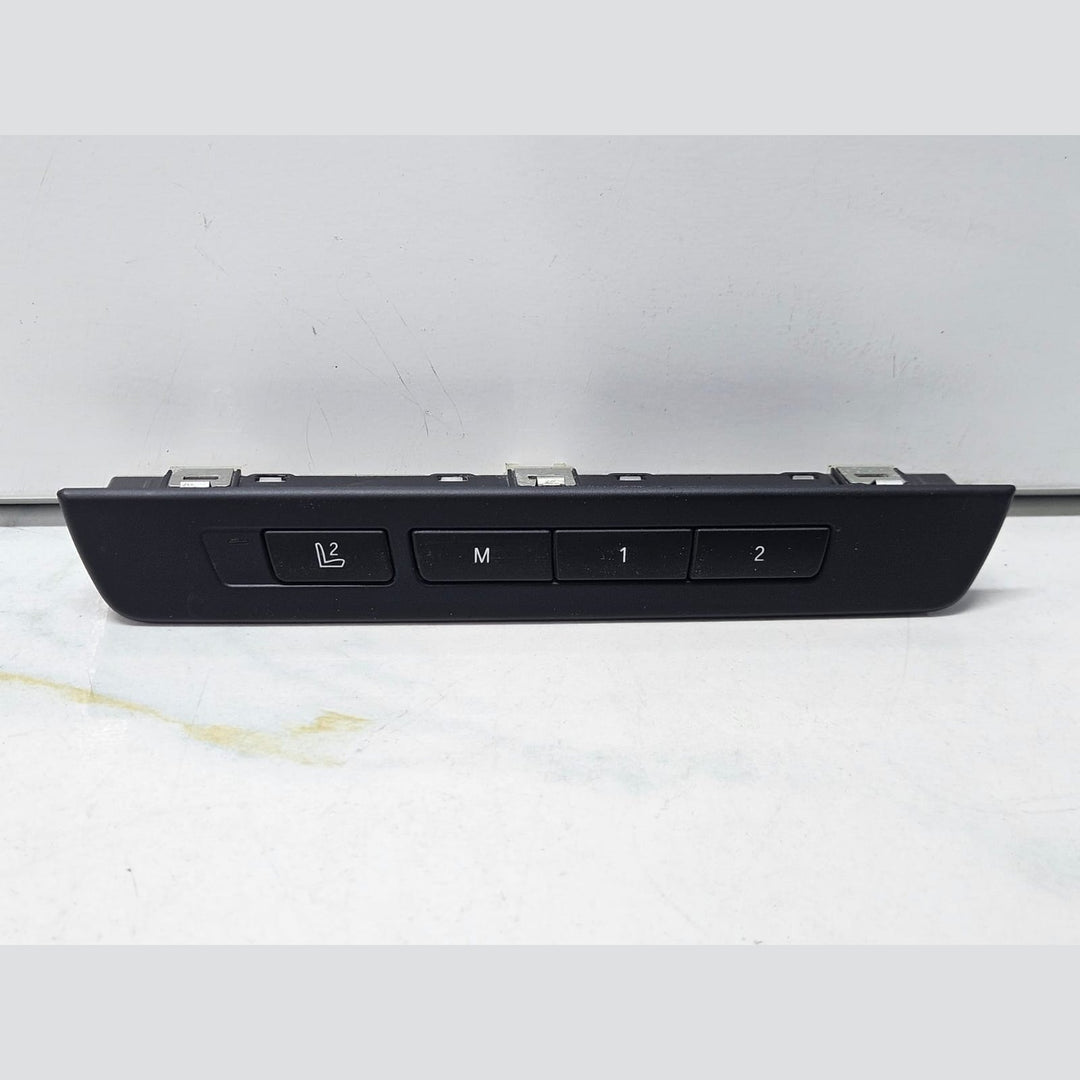 2010-2017 BMW 740i F01 F02 F03 F04 F07 Seat Memory Switch 9163066 OEM USED