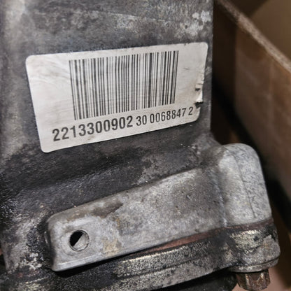 2008-2012 Mercedes-Benz E350 Front Differential Carrier Assembly 2213300902 W204
