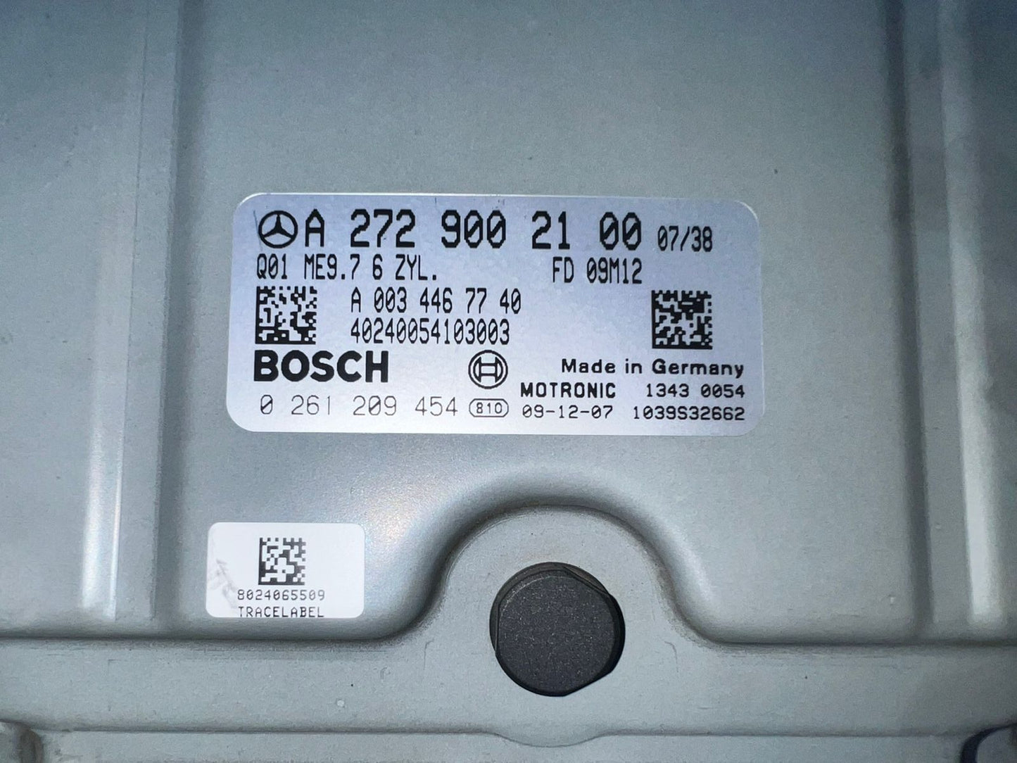 2010-2012 Mercedes-Benz E350 Engine Control Unit A2729002100 OEM W204 W212