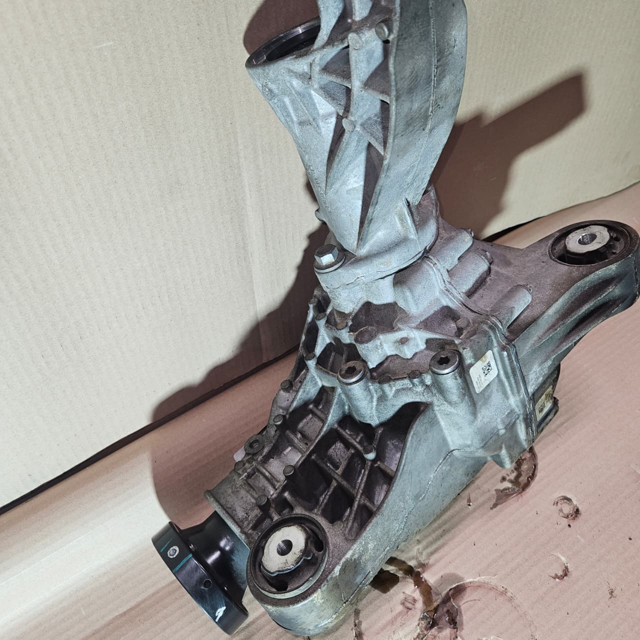 2017-19 Mercedes GLS450 Front Axle Differential Assembly A1663300200 3.27 ratio