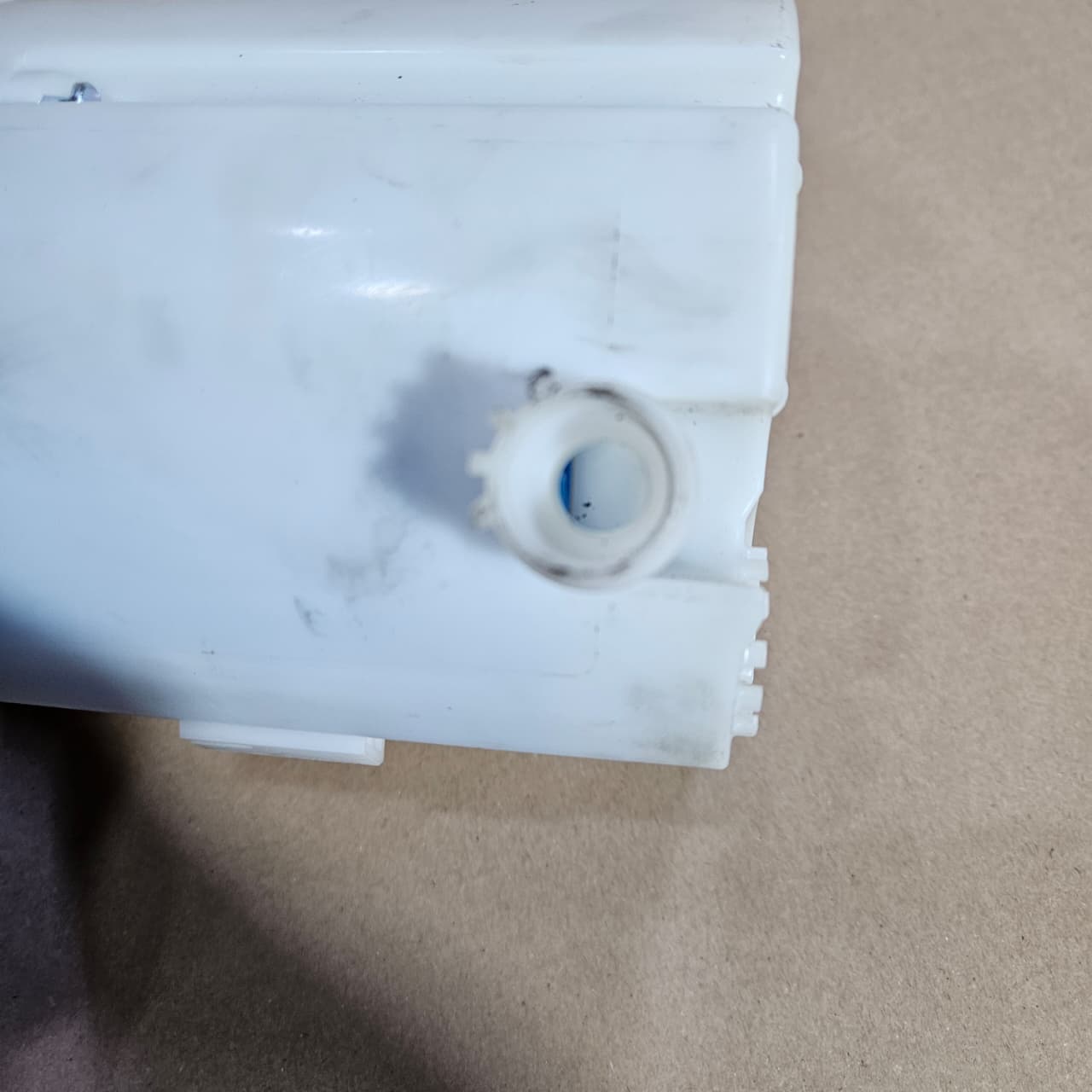 2017-2021 Mercedes C300 Fuel Pump Module A2054704900 C300, C43 AMG, and GLC300