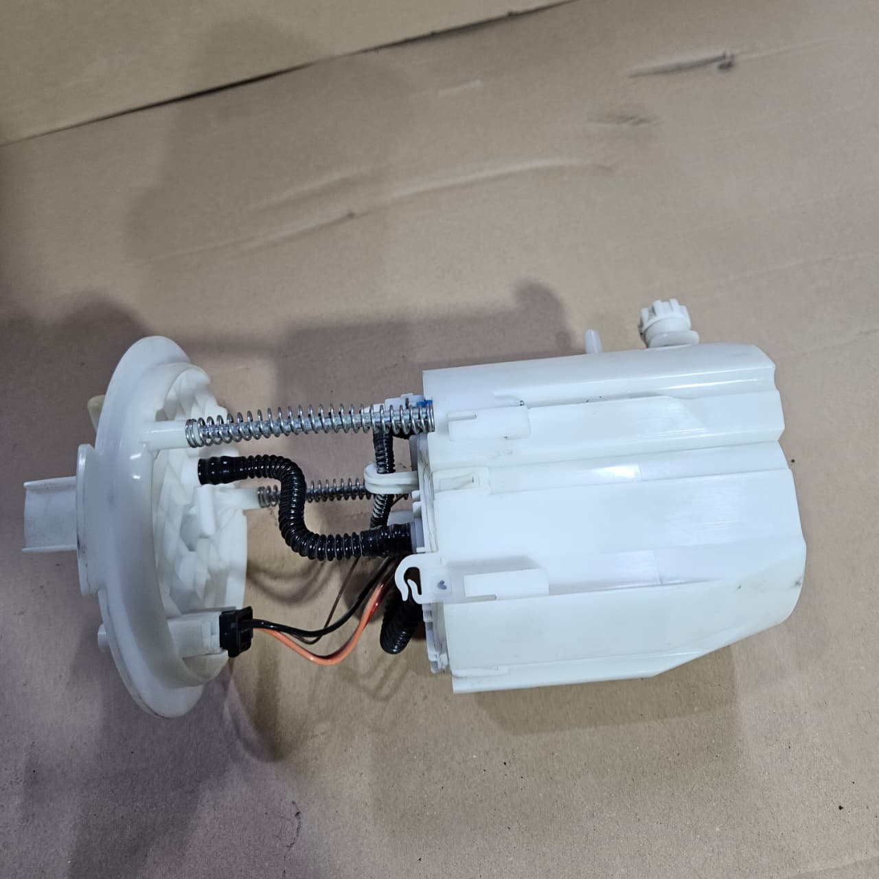 2020-2024 Mercedes GLS580 Fuel Pump Assembly A1674704500 W167 GLE580 and GLS580