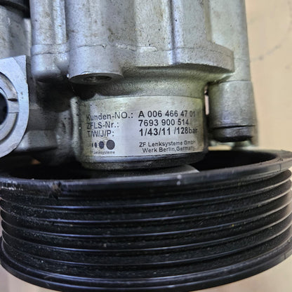 2011-2014 Mercedes C180 Power Steering Pump A0064664701 C-Class W204 and E-Class