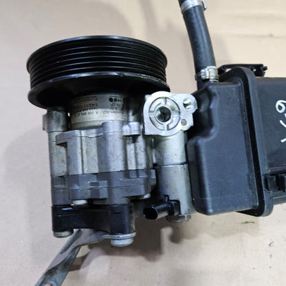 2011-2014 Mercedes C180 Power Steering Pump A0064664701 C-Class W204 and E-Class