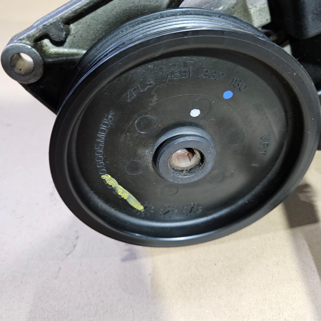 2011-2014 Mercedes C180 Power Steering Pump A0064664701 C-Class W204 and E-Class