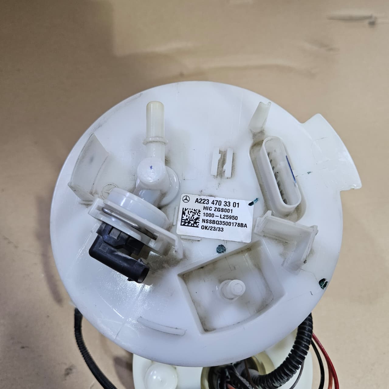 2021-2023 Mercedes-Benz S450L Fuel Pump Assembly A2234703301 W223 S-Class S580