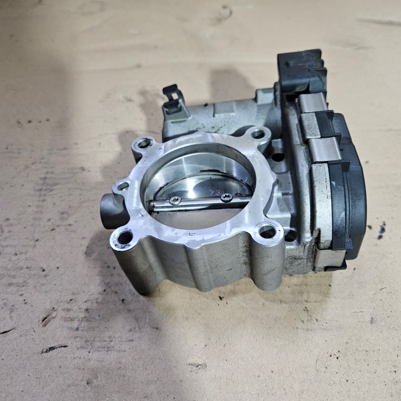 2015-2018 Mercedes-Benz C300 Throttle Body A2701410025 CLA B-Class A-Class