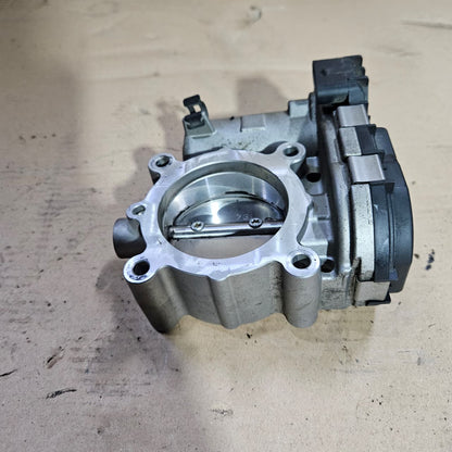 2015-2018 Mercedes-Benz C300 Throttle Body A2701410025 CLA B-Class A-Class
