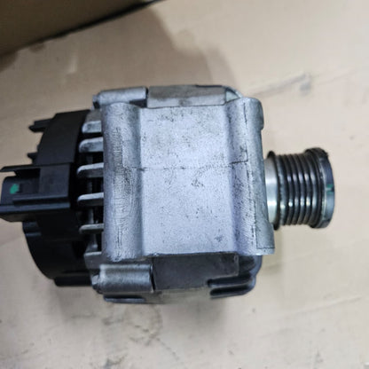 2012-2015 Mercedes-Benz C250 Alternator A0009067902 C250 and SLK250 W204