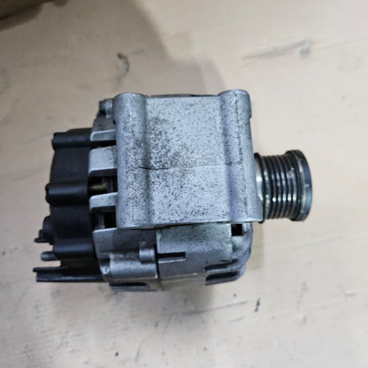 2012-2015 Mercedes-Benz C250 Alternator A0009067902 C250 and SLK250 W204