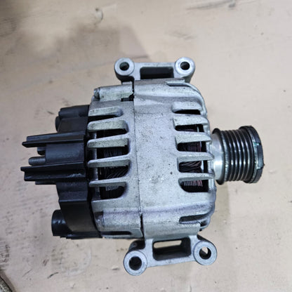 2012-2015 Mercedes-Benz C250 Alternator A0009067902 C250 and SLK250 W204