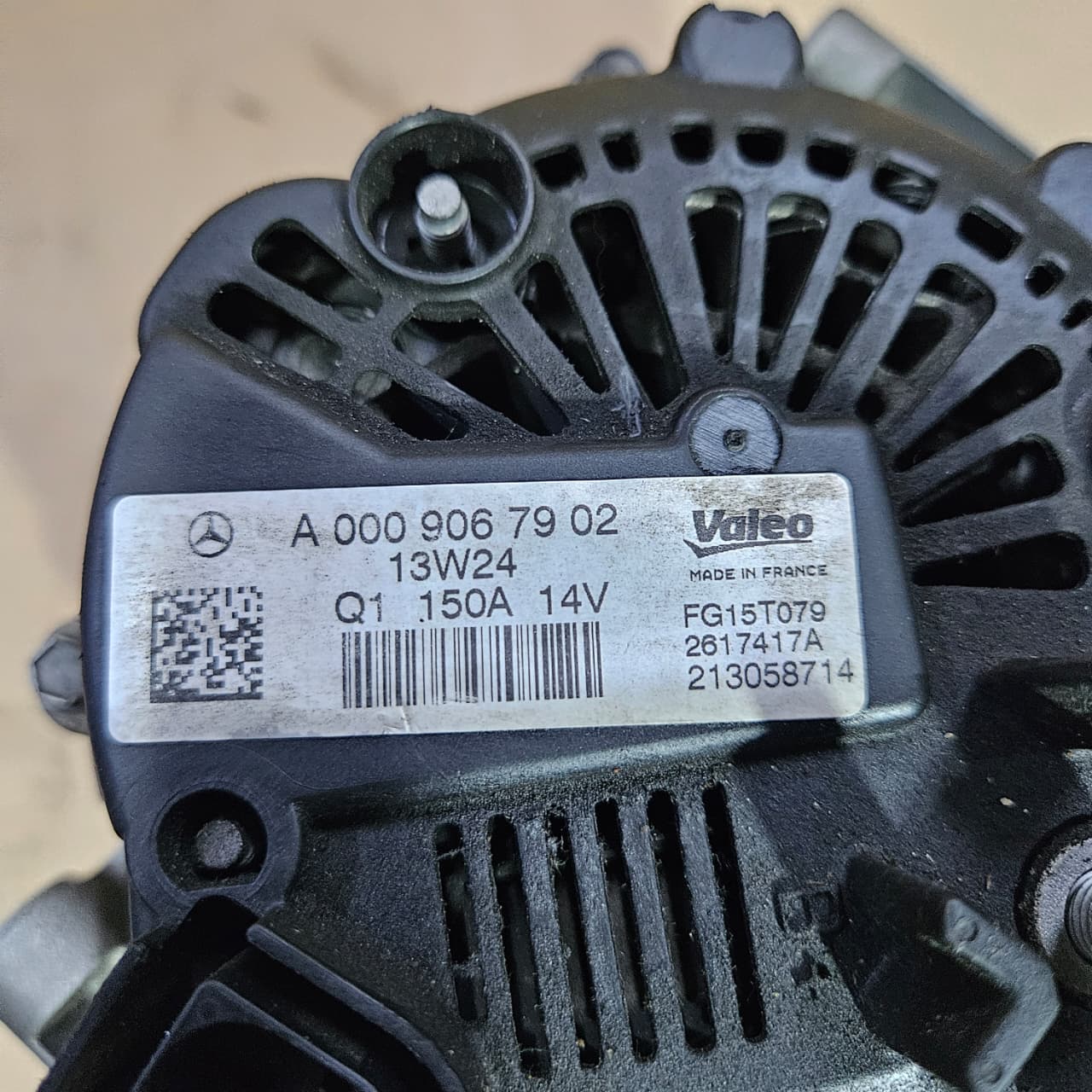 2012-2015 Mercedes-Benz C250 Alternator A0009067902 C250 and SLK250 W204