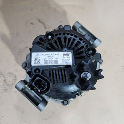2012-2015 Mercedes-Benz C250 Alternator A0009067902 C250 and SLK250 W204