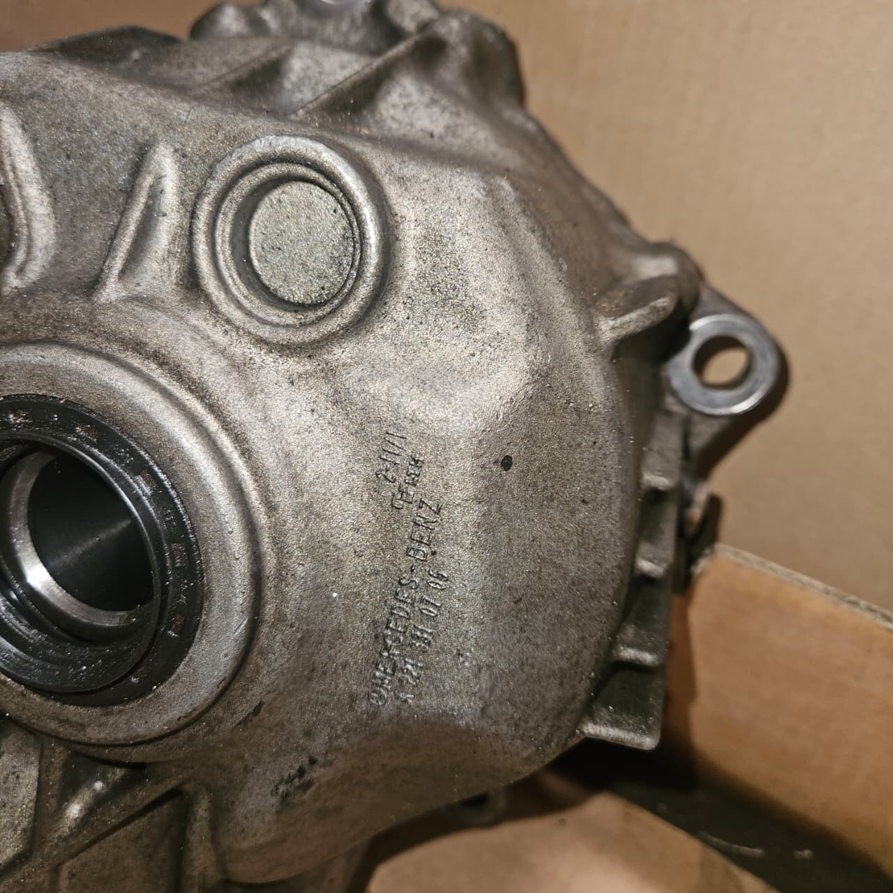2015-2017 Mercedes-Benz CLS400 Front Differential Carrier 2213301602 E350, GLK