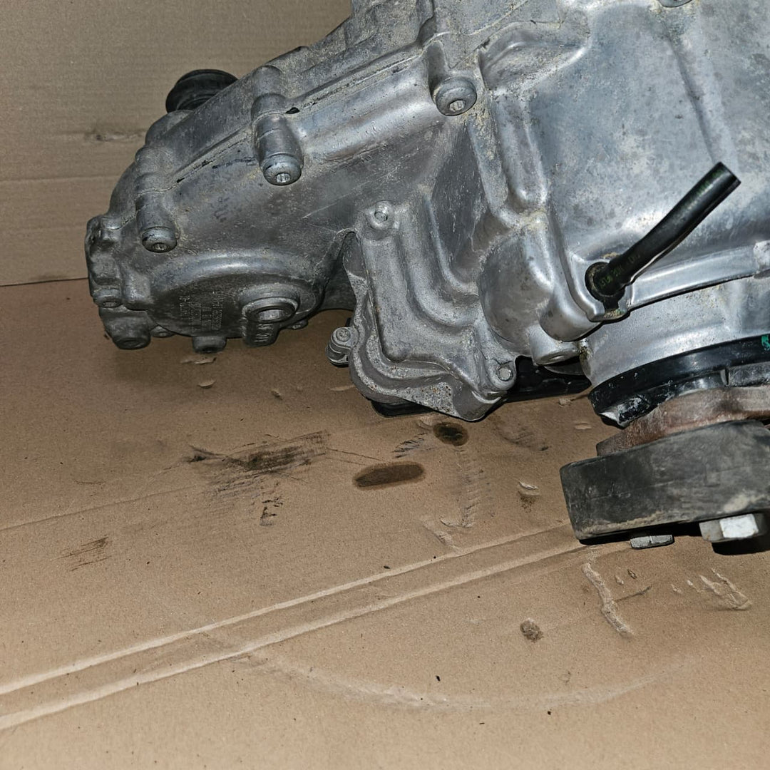 2012-2014 BMW X3 X5 E70 X6 E71 Transfer Case ATC 7643751 OEM USED
