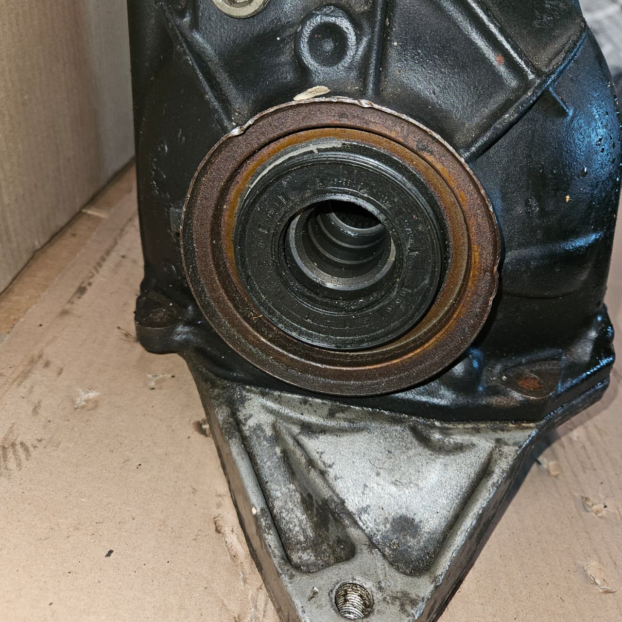 2014-18 Mercedes C300 Rear Differential 2043503914 C-Class W204 W205 3.27 ratio
