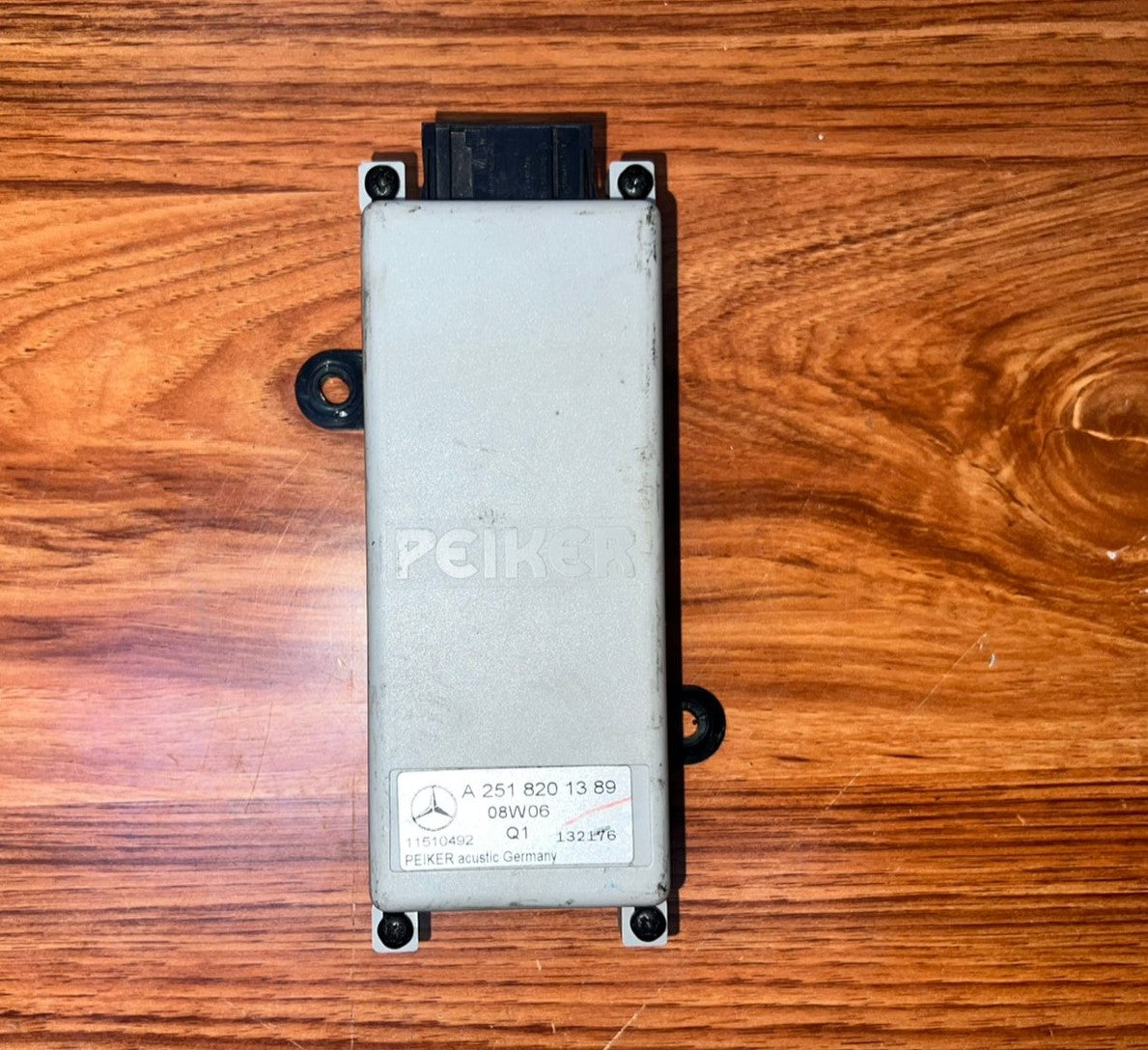 2006-2012 Mercedes-Benz R350 Audio Amplifier Control Module A2518201389 GL350, GL450, R350