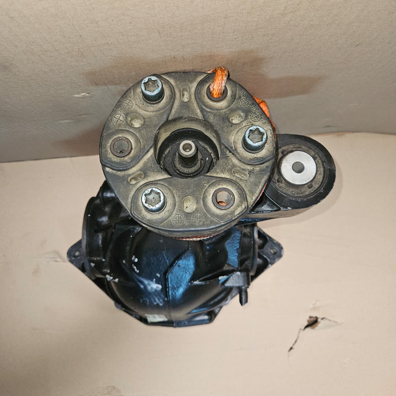 2014 Mercedes-Benz ML63 AMG Rear Differential Carrier 1663500414 3.47 ratio GLE