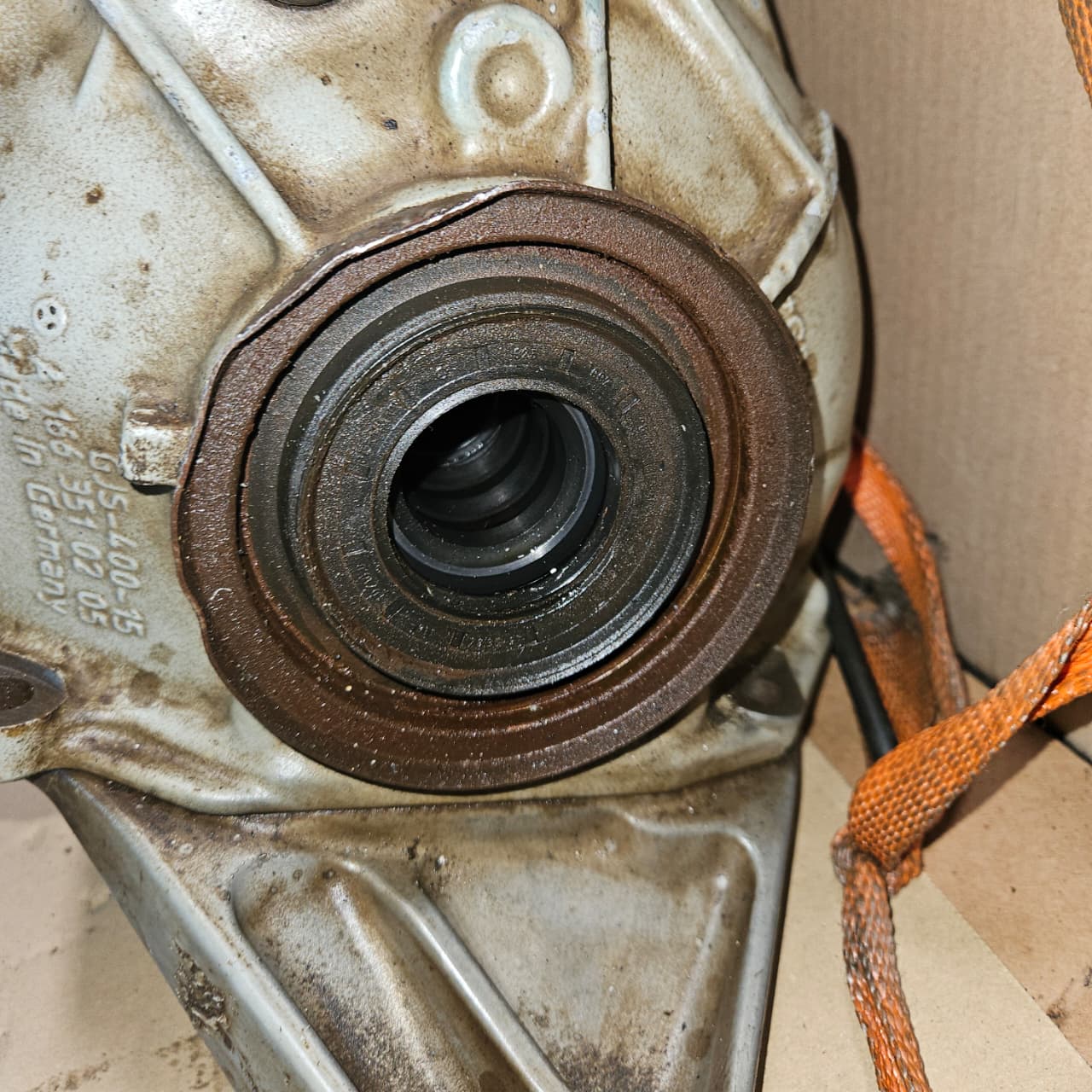 2017-2019 Mercedes-Benz GLS450 Rear Differential Carrier 1663502714 3.27 ratio