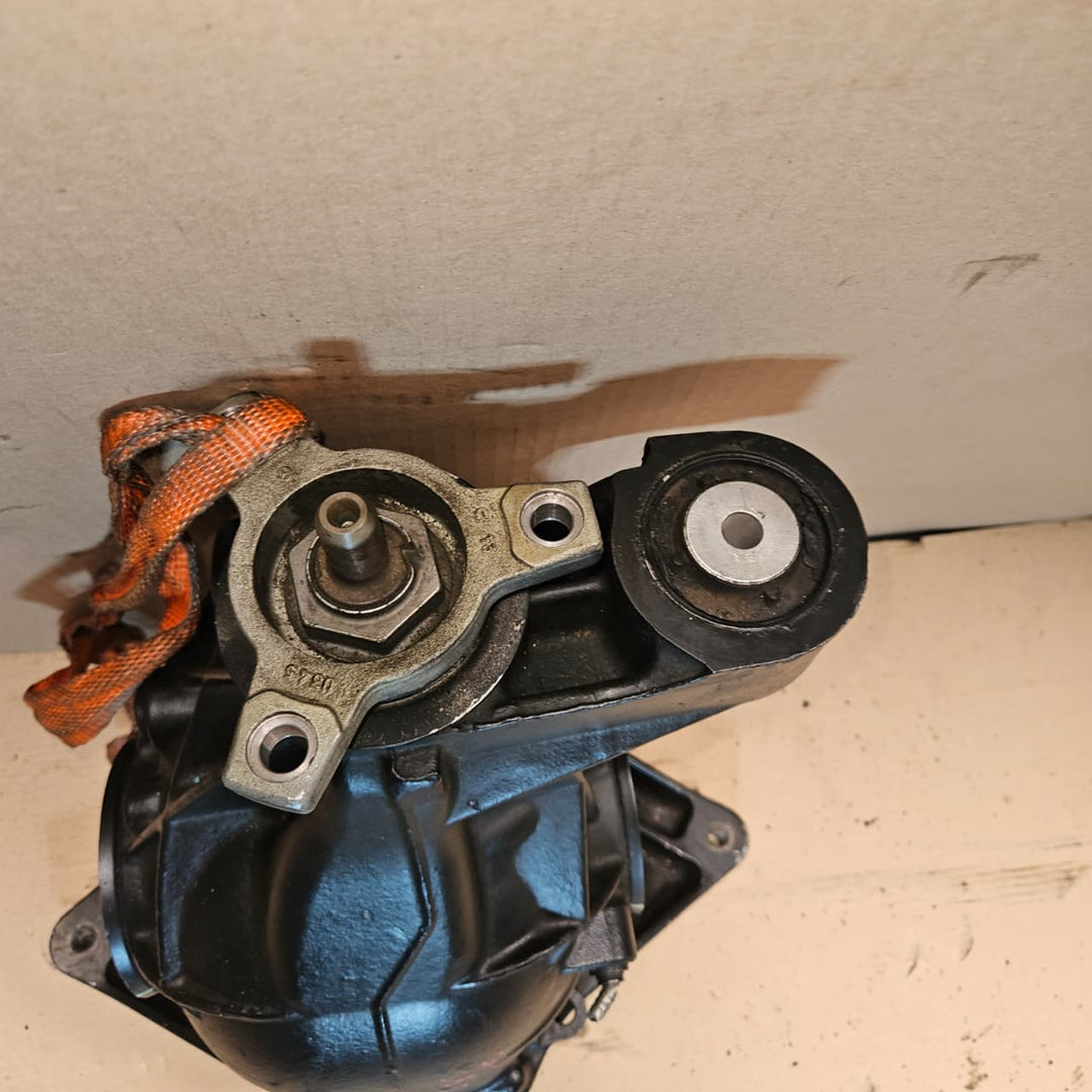 2015 Mercedes-Benz GLS Rear Differential Carrier A1663502714 3.27 ratio W166