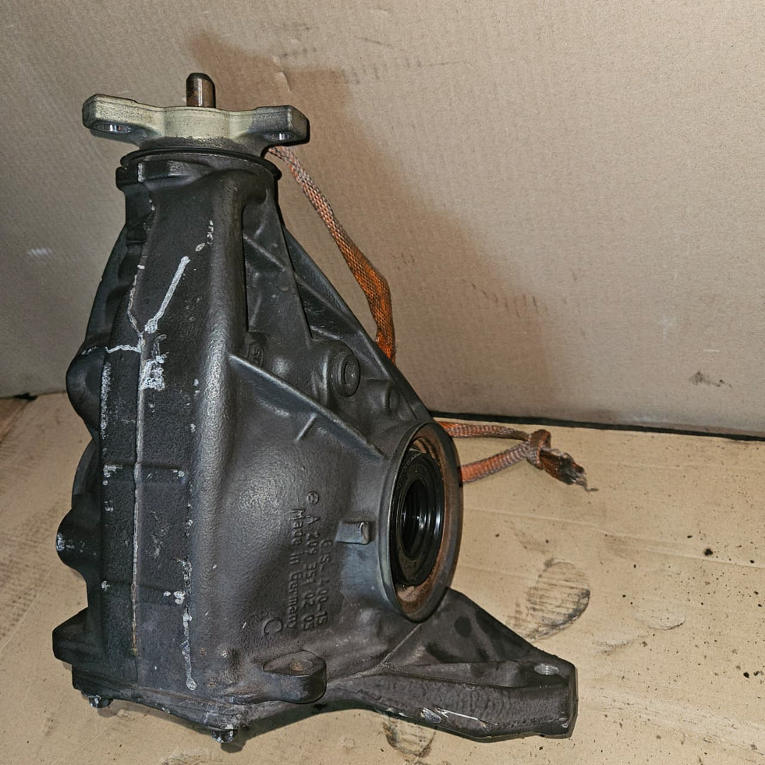 Mercedes-Benz CLS Rear Differential 2183502800 W218 CLS C-Class 2.82 ratio