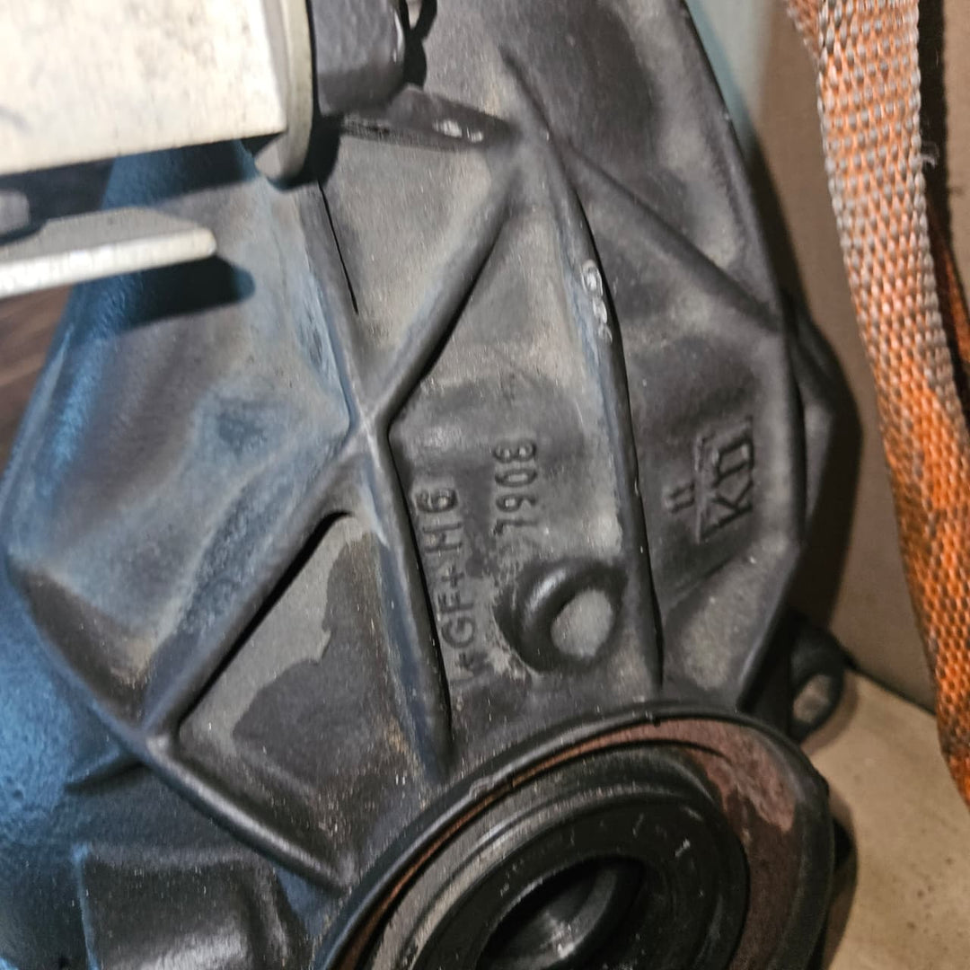 Mercedes-Benz CLS Rear Differential 2183502800 W218 CLS C-Class 2.82 ratio