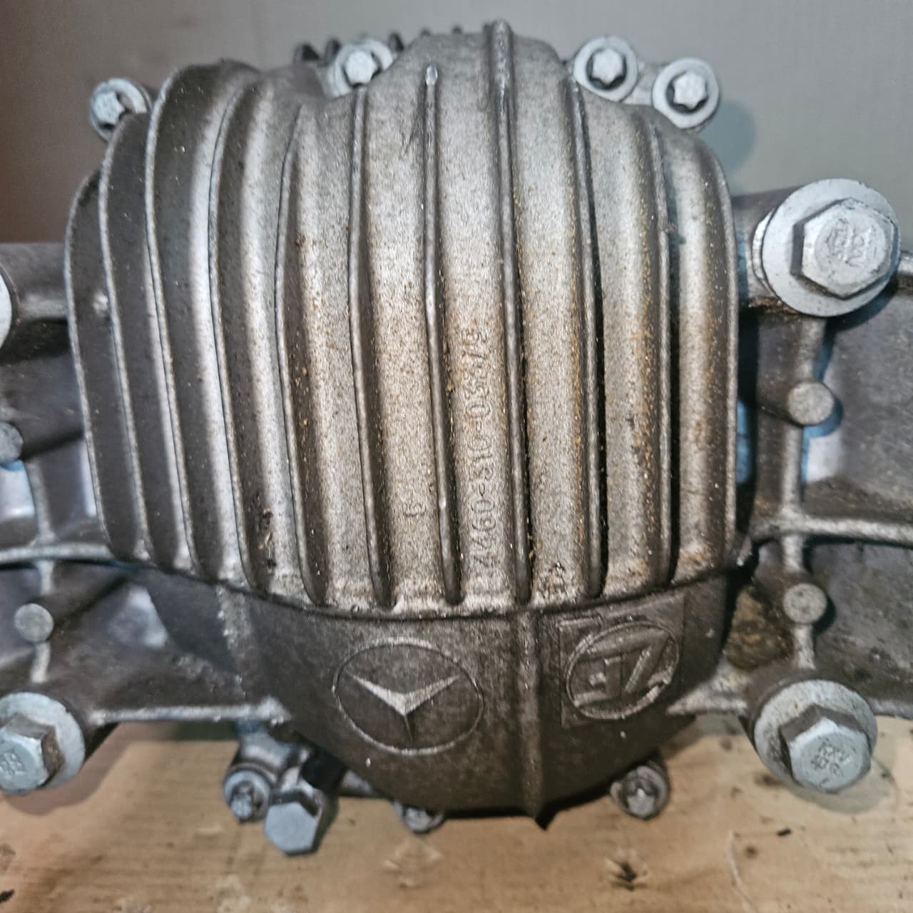 Mercedes R320 CDI 4-matic Rear Differential A1643501614 2.92 ratio R-Class W251
