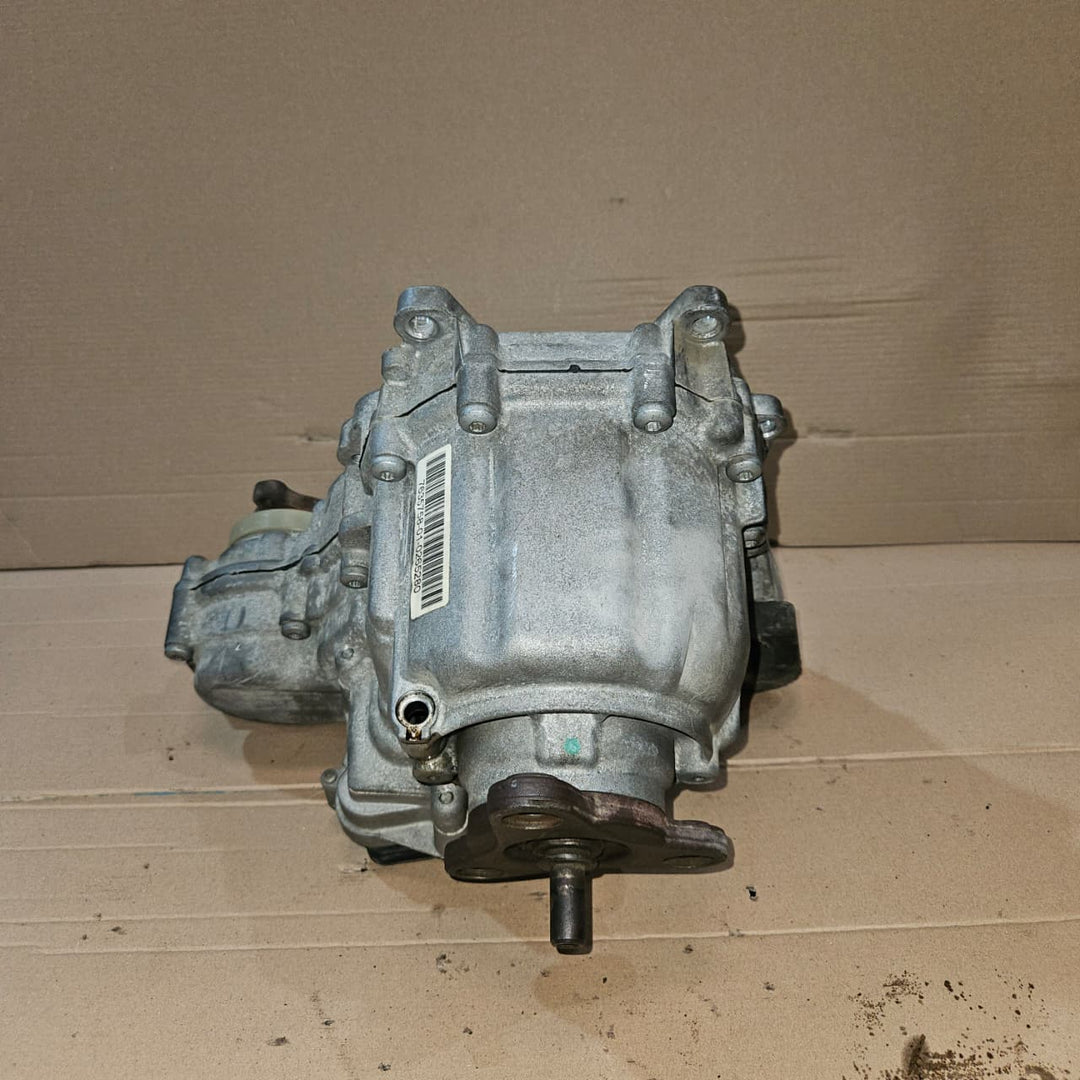 2011 BMW X1 E84 and X3 Transfer Box ATC35L 7635758 OEM USED
