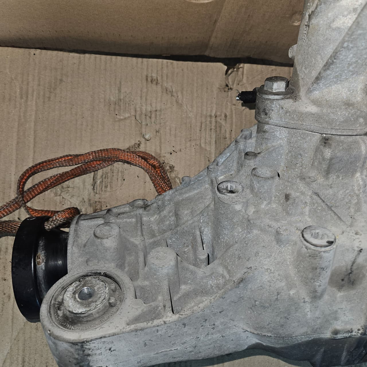 2007-2009 Mercedes-Benz GL320 Front Differential Axle Carrier Assembly A1643302202 X164 OEM