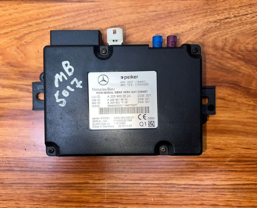 Mercedes-Benz Communication Control Module A2059000524 C Class W205