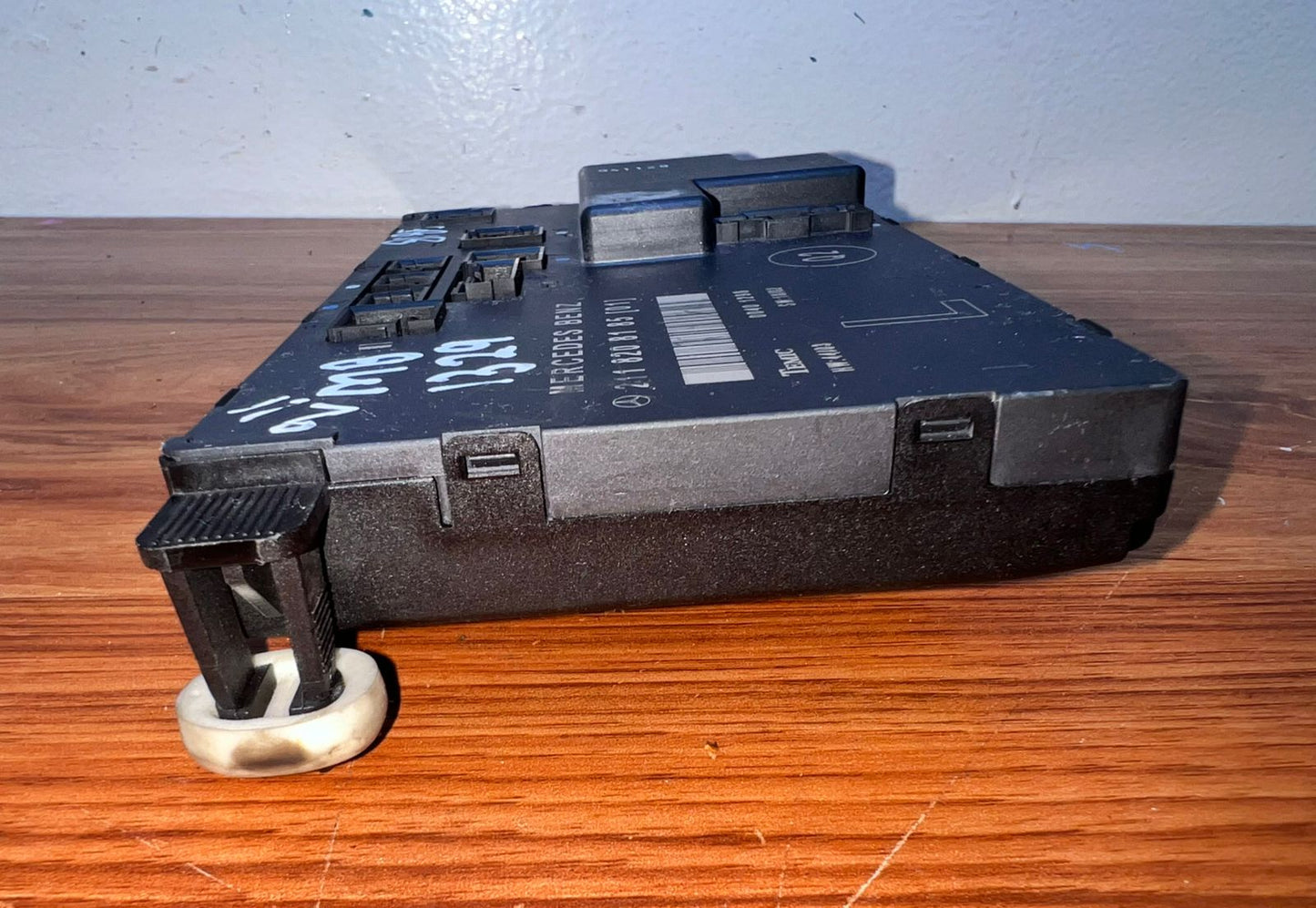 2002-2009 Mercedes-Benz E-Class W211 Front Left Side Door Control Module A2118208185 OEM
