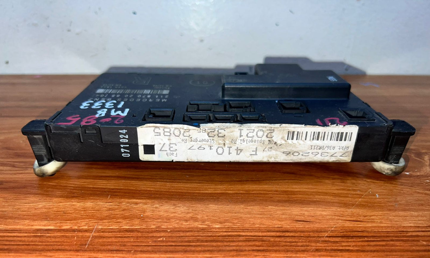 2002-2009 Mercedes-Benz E-Class W211 Front Right Side Door Control Module A2118702085 OEM