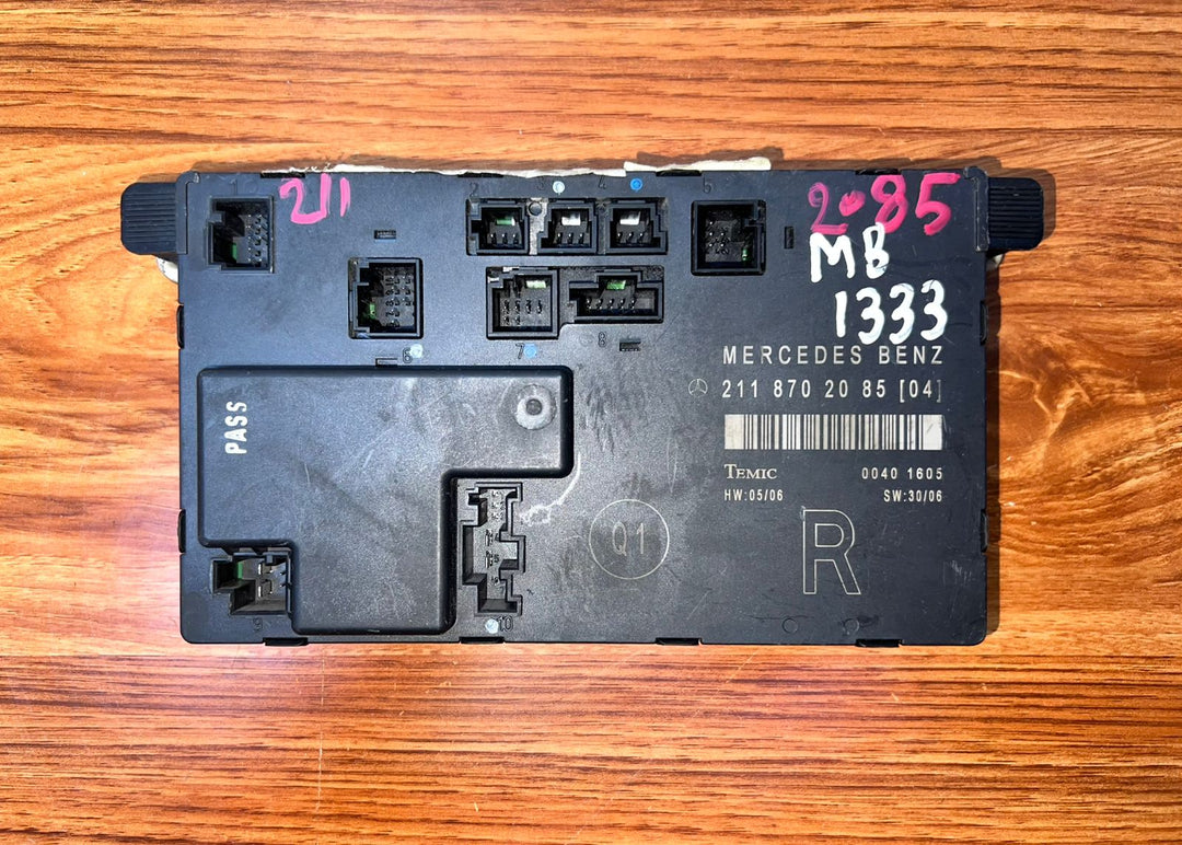2002-2009 Mercedes-Benz E-Class W211 Front Right Side Door Control Module A2118702085 OEM