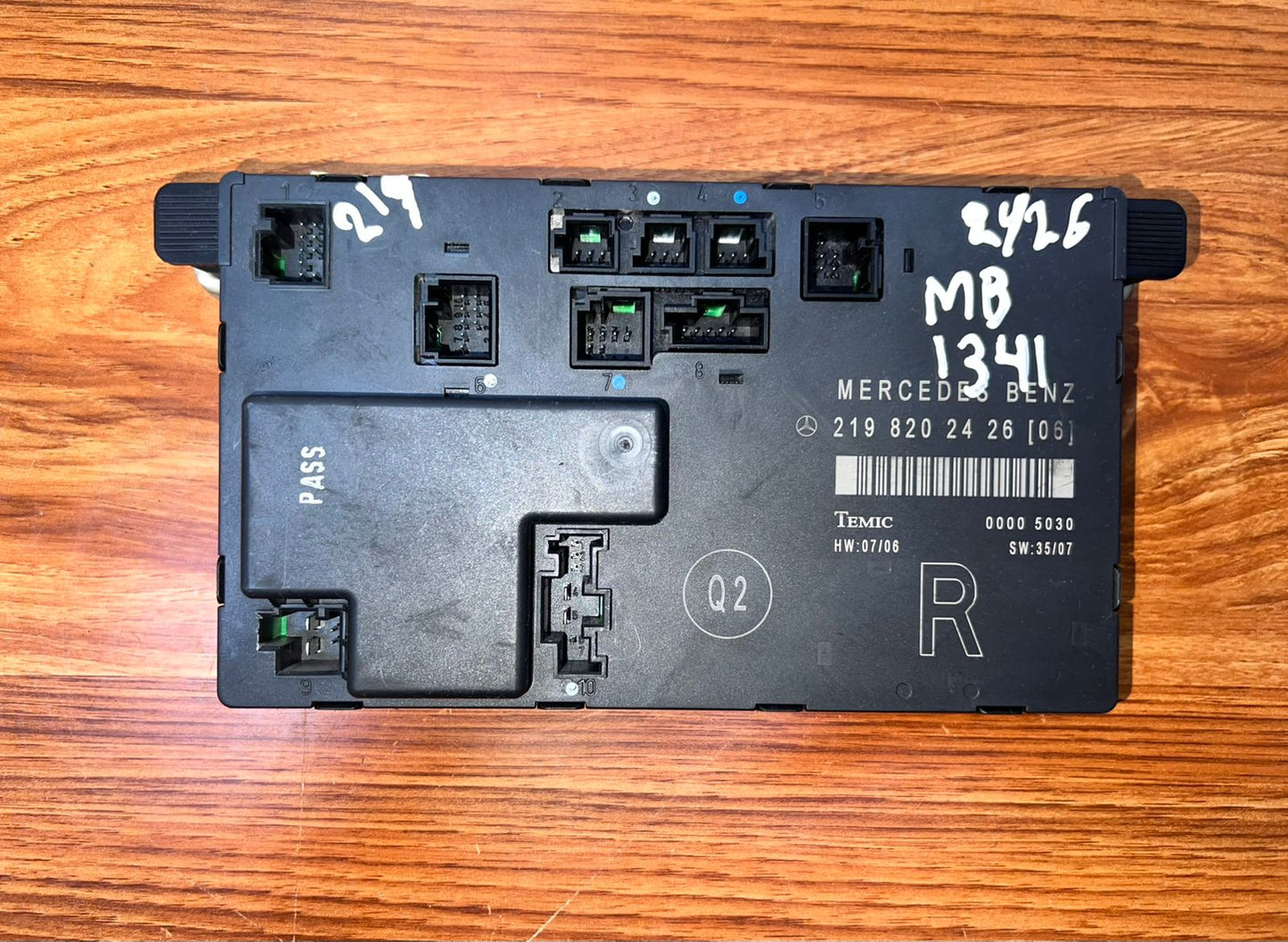 2006-2011 Mercedes-Benz CLS500 Front Door Control Module A2198202426 W219 CLS500 CLS550 OEM