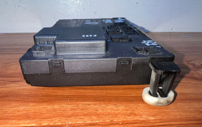 2010-2011 Mercedes-Benz CLS550 Front Left Door Control Unit A2198202326 W219 CLS-Class OEM