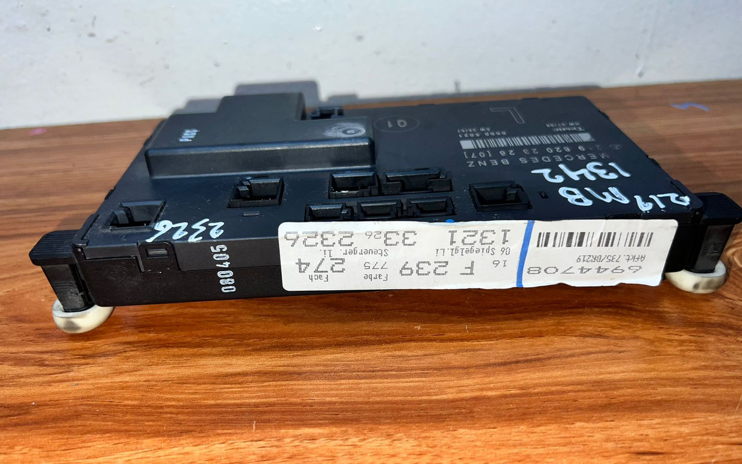 2010-2011 Mercedes-Benz CLS550 Front Left Door Control Unit A2198202326 W219 CLS-Class OEM